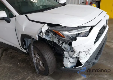 2025 Toyota Rav4 Xle z USA, uszkodzony, nr VIN 2T3P1RFV1SC502339